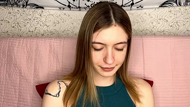 Snapshot of Shining_Robi chatting on 03-08-26, 12:53 Shining Robi online show from 03-08-26, 12:53