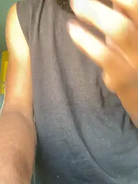 Snapshot of impremiumboy chatting on 12-17-25, 10:10 impremiumboy online show from 12-17-25, 10:10