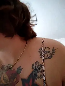 Snapshot of Divine_Pouvoir chatting on 02-07-26, 08:01 Divine Pouvoir online show from 02-07-26, 08:01