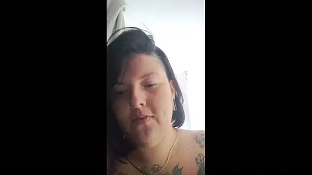 Snapshot of Divine_Pouvoir chatting on 02-16-26, 07:54 Divine Pouvoir online show from 02-16-26, 07:54