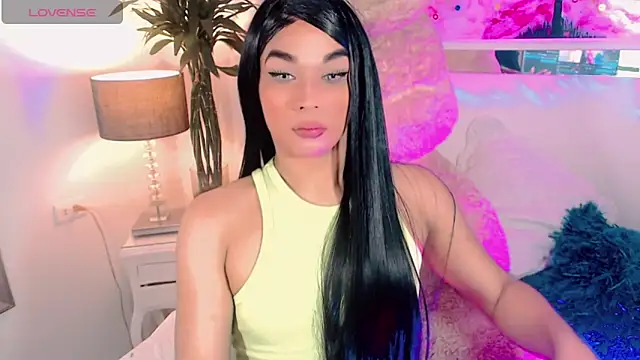 agathaferrer3 online show from 12-16-25, 11:15