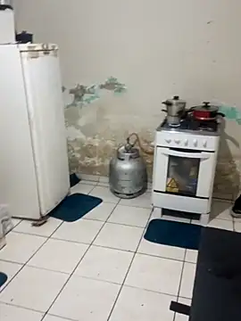 Snapshot of _-_charmosa chatting on 12-14-25, 03:23 - charmosa online show from 12-14-25, 03:23