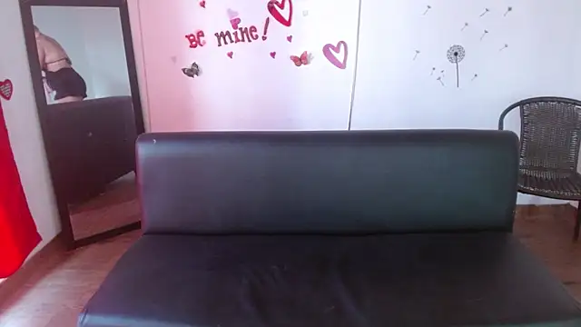 Snapshot of sammy_Hoten_Ec chatting on 12-15-25, 08:13 sammy Hoten Ec online show from 12-15-25, 08:13