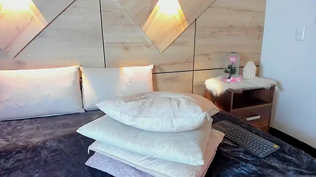 sussan fox  online show from 04-29-26, 07:53