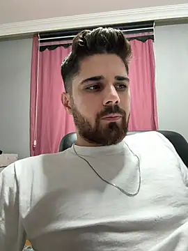 Snapshot of berke3424 chatting on 02-05-26, 01:32 berke3424 online show from 02-05-26, 01:32