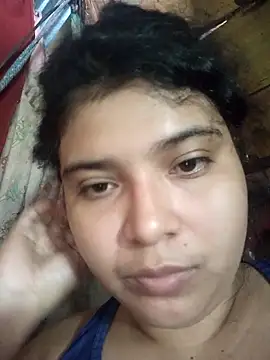 Snapshot of Rousse_uwu chatting on 02-18-26, 04:14 Rousse uwu online show from 02-18-26, 04:14