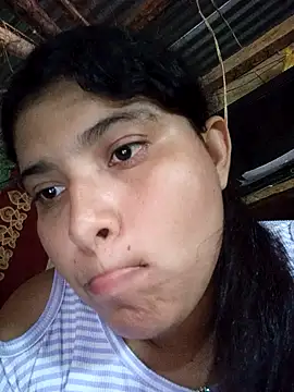 Snapshot of Rousse_uwu chatting on 02-19-26, 06:48 Rousse uwu online show from 02-19-26, 06:48