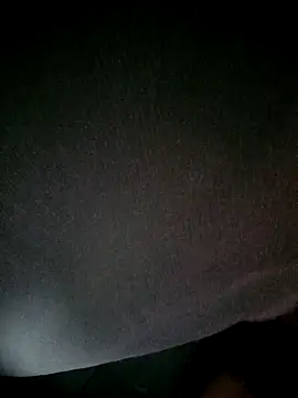 Snapshot of Rousse_uwu chatting on 03-12-26, 03:01 Rousse uwu online show from 03-12-26, 03:01