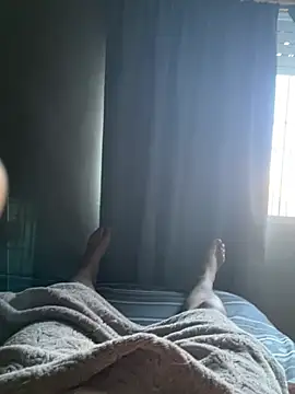 cazadornocturno1997 online show from 02-12-26, 09:54