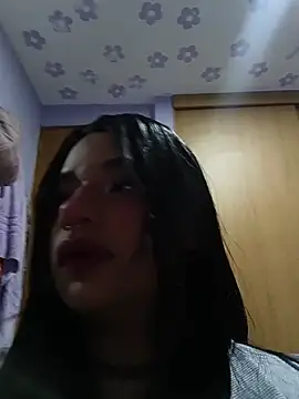 bonnieTaylor1 online show from 04-02-26, 04:54