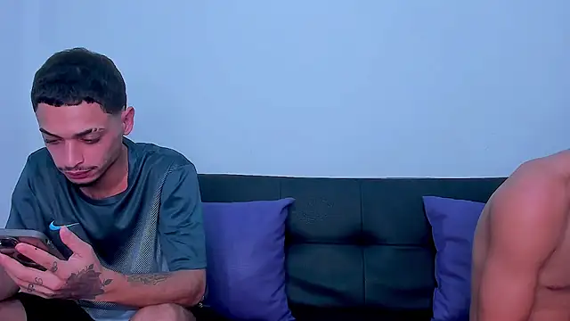 Snapshot of Thebest_Partyx chatting on 12-23-25, 06:00 Thebest Partyx online show from 12-23-25, 06:00