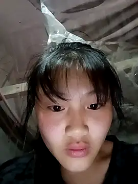 Snapshot of uyen_syx chatting on 12-14-25, 12:43 uyen syx online show from 12-14-25, 12:43