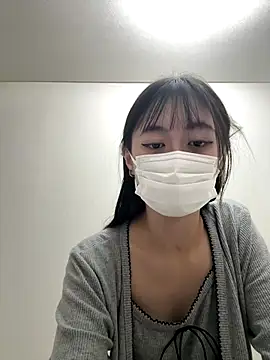 Snapshot of shuka-xoxo chatting on 12-14-25, 04:45 shuka-xoxo online show from 12-14-25, 04:45