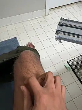 Snapshot of rohitgun023 chatting on 12-13-25, 10:48 rohitgun023 online show from 12-13-25, 10:48