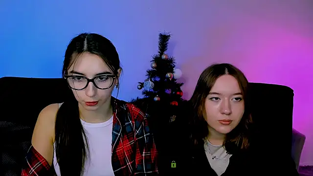 mila firee online show from 12-16-25, 12:10