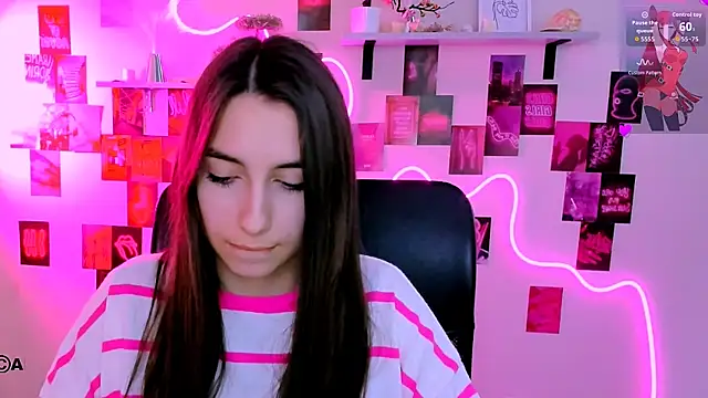 mila firee online show from 04-30-26, 08:53