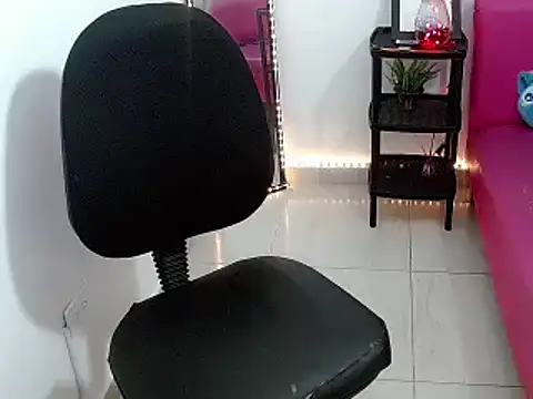 Shawnycarson online show from 04-18-26, 07:58