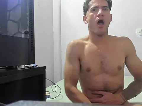 Snapshot of jhonduglas chatting on 12-16-25, 04:28 jhonduglas online show from 12-16-25, 04:28