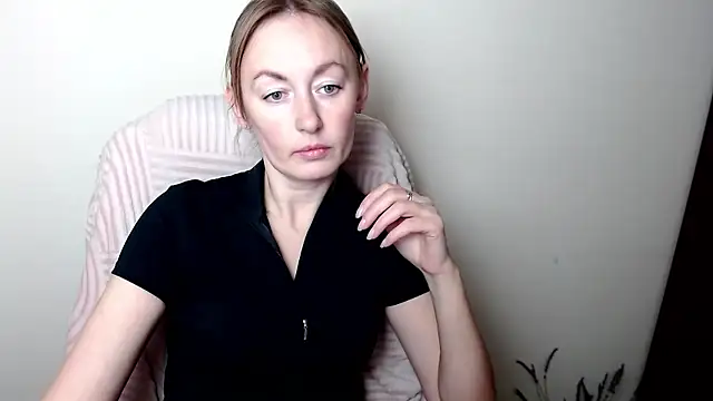 LiaSeass  online show from 01-14-26, 07:47