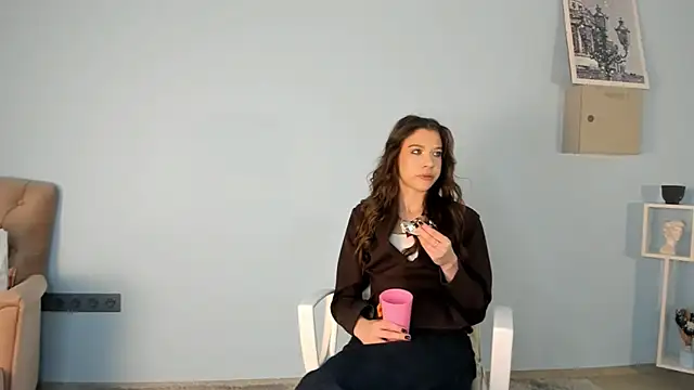 Snapshot of SherronRegler chatting on 12-14-25, 06:19 SherronRegler online show from 12-14-25, 06:19