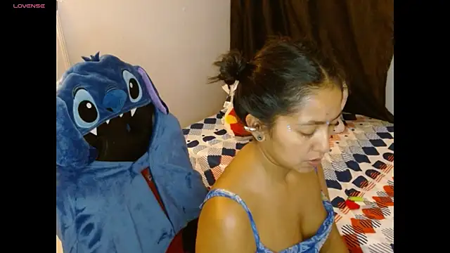 NovahPerotti online show from 03-31-26, 01:07