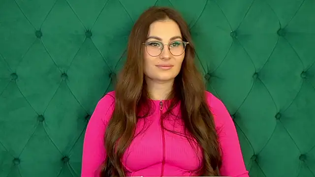 NoraFoxes online show from 01-08-26, 05:54