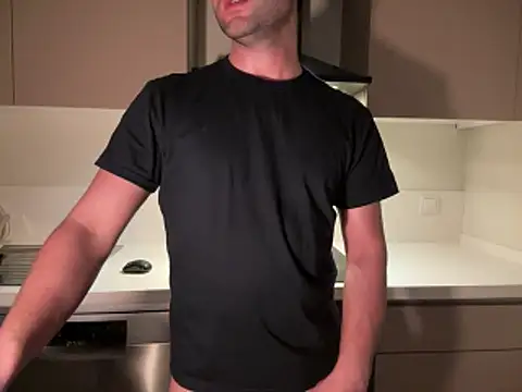 Snapshot of yugiohege chatting on 12-13-25, 07:53 yugiohege online show from 12-13-25, 07:53