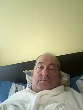 Snapshot of csikar chatting on 05-14-26, 05:25 csikar online show from 05-14-26, 05:25