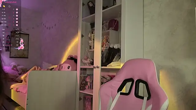 MiraJades online show from 04-27-26, 09:13