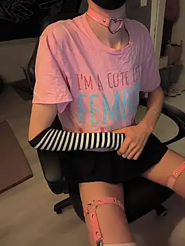 Femboitea-official online show from 04-10-26, 09:52