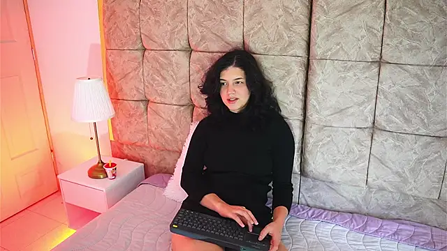 AlexiaClark7 online show from 02-25-26, 07:45