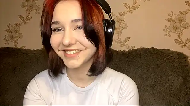 EmilyVeiro online show from 02-13-26, 05:31