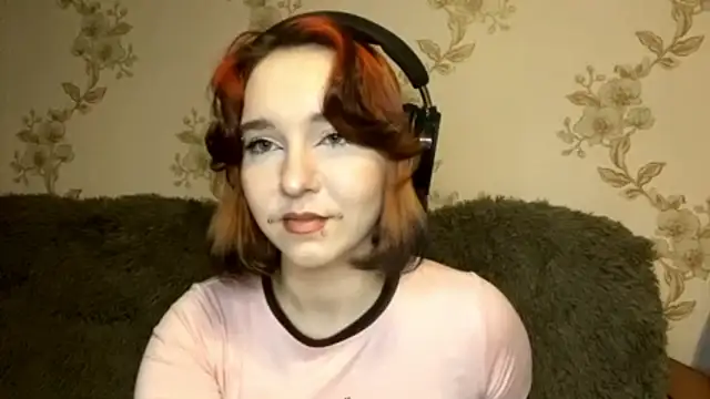 EmilyVeiro online show from 03-10-26, 05:40