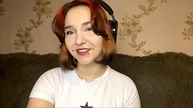 EmilyVeiro online show from 03-18-26, 05:27