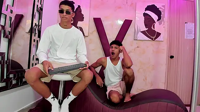 DIAMOND BLACKS online show from 12-18-25, 07:36