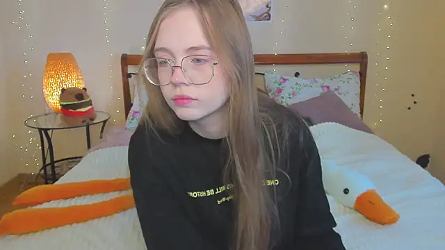 Snapshot of miya_soft chatting on 05-15-26, 01:45 miya soft online show from 05-15-26, 01:45