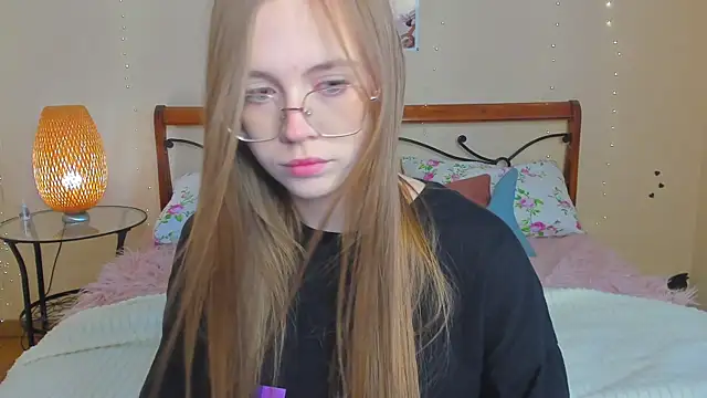 Snapshot of miya_soft chatting on 06-06-26, 01:43 miya soft online show from 06-06-26, 01:43