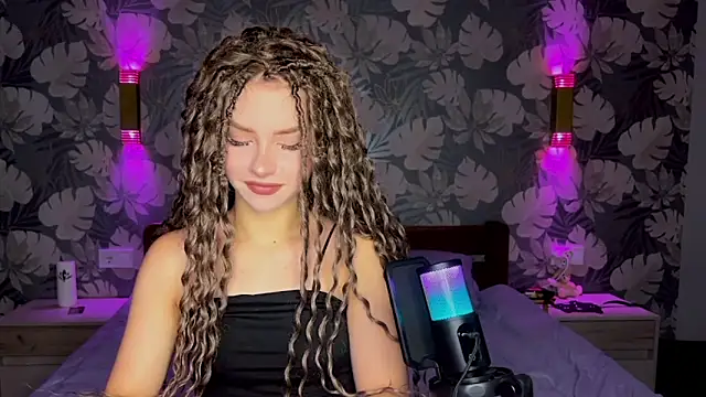 BitterPeach online show from 07-10-26, 01:47