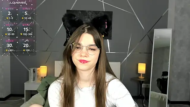 miss  evelyne online show from 01-08-26, 01:19