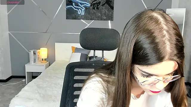 miss  evelyne online show from 01-13-26, 08:08