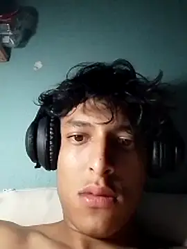 Snapshot of Gabrielhot128e chatting on 12-14-25, 07:58 Gabrielhot128e online show from 12-14-25, 07:58