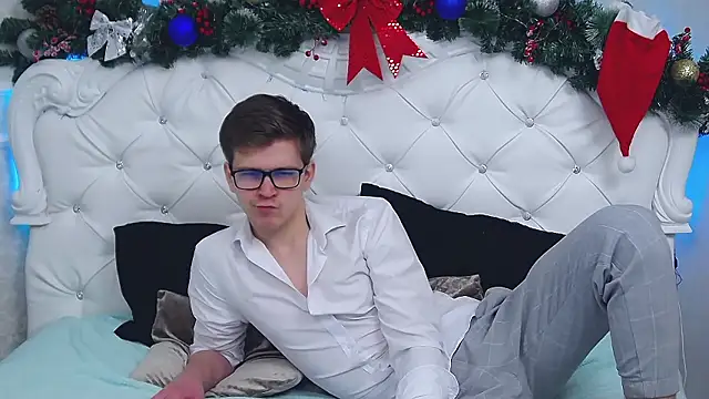 Snapshot of NickJohnas chatting on 01-08-26, 03:53 NickJohnas online show from 01-08-26, 03:53