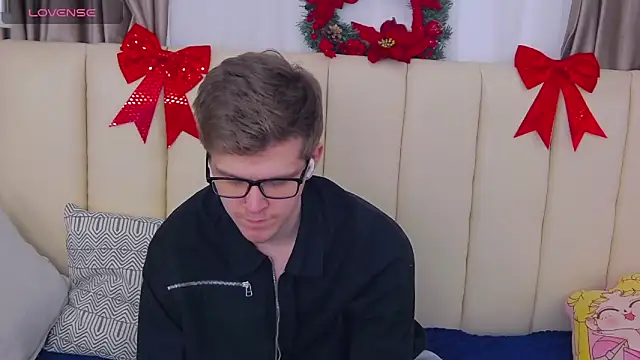 Snapshot of NickJohnas chatting on 01-09-26, 06:05 NickJohnas online show from 01-09-26, 06:05