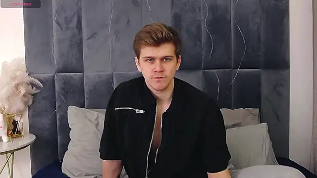 Snapshot of NickJohnas chatting on 02-01-26, 04:11 NickJohnas online show from 02-01-26, 04:11