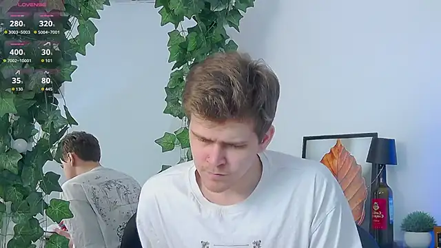 Snapshot of NickJohnas chatting on 03-06-26, 08:33 NickJohnas online show from 03-06-26, 08:33