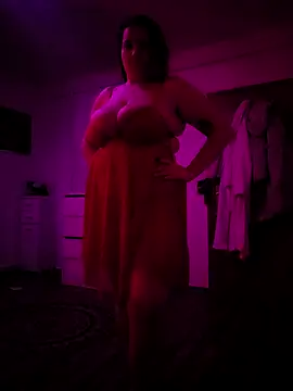 leyaDeea online show from 12-13-25, 10:04