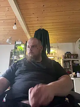 YoursxTruly online show from 02-20-26, 03:12