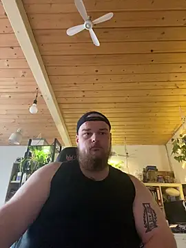 YoursxTruly online show from 02-25-26, 10:03