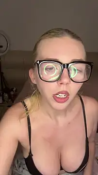 MonaNoire online show from 01-18-26, 12:42