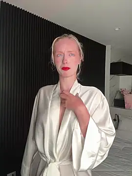 SunnyShiney online show from 02-14-26, 01:41